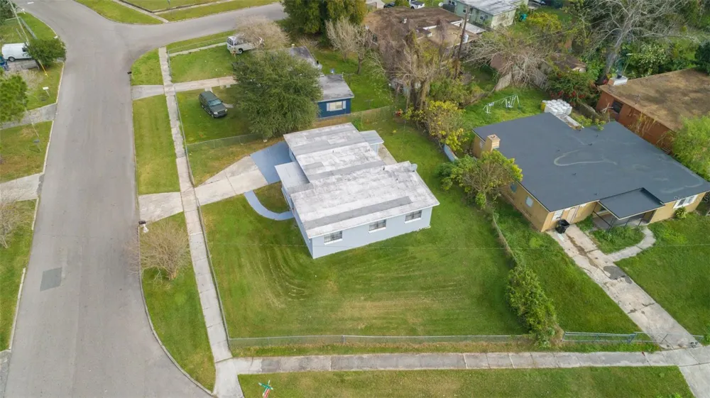 1213 LAWNE BOULEVARD Orlando, FL 32808