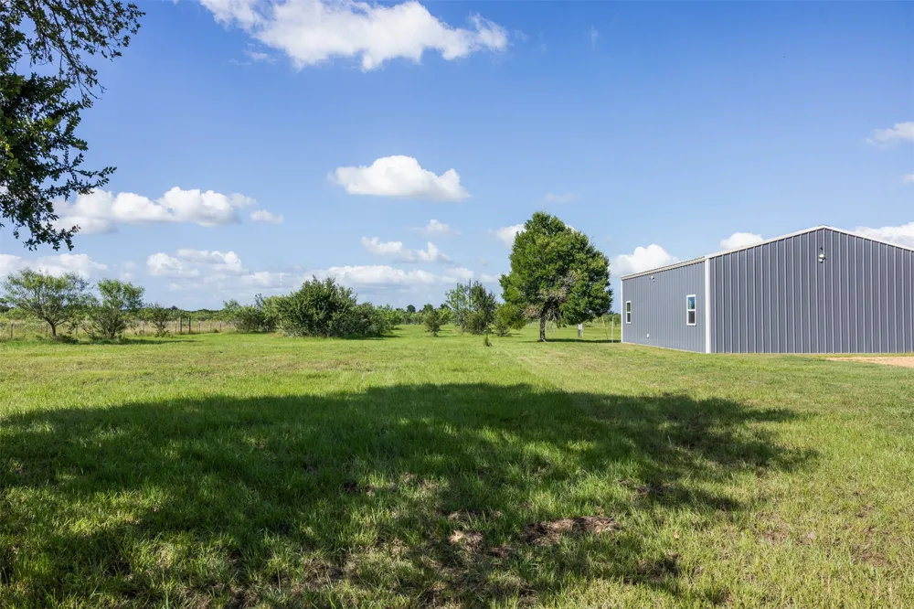6951 Watermelon Road Somerville, TX 77879