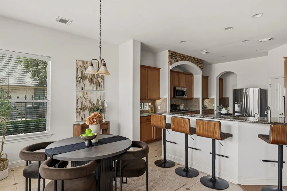 6623 Yaupon Drive Austin, TX 78759