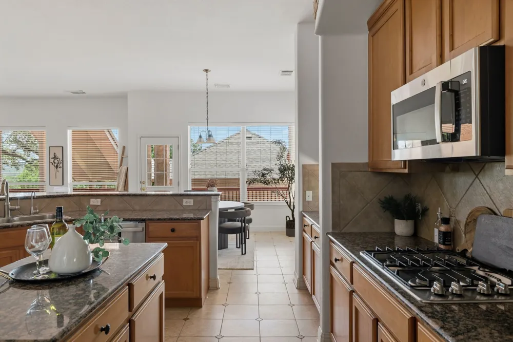 6623 Yaupon Drive Austin, TX 78759