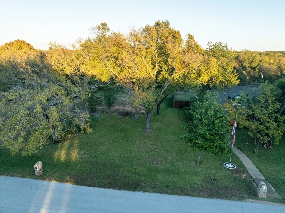 1633 Mockingbird Lane Southlake, TX 76092