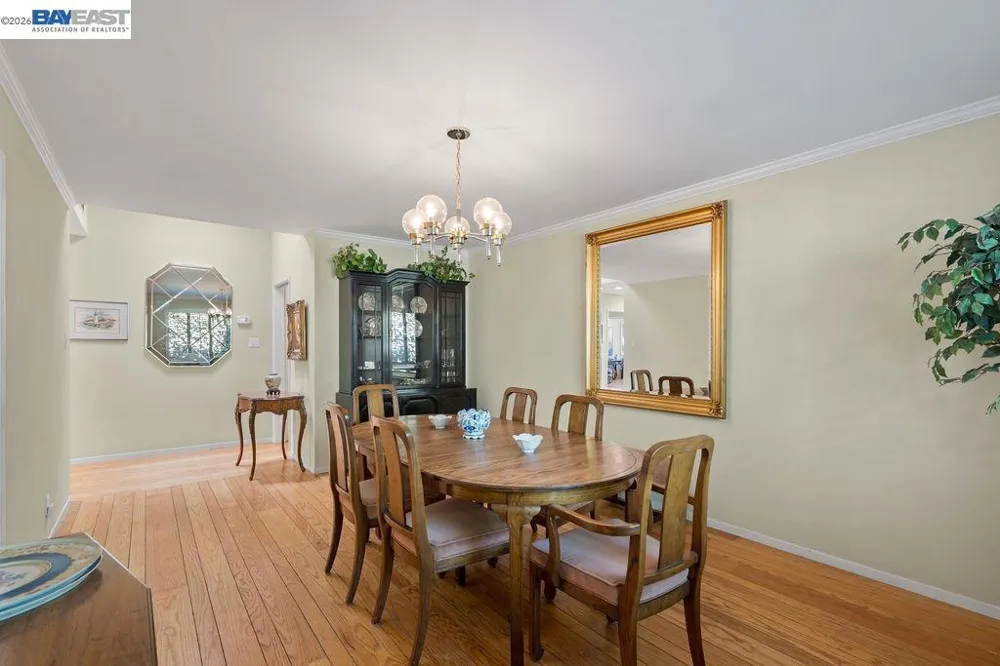 1112 San Antonio Ave Alameda, CA 94501