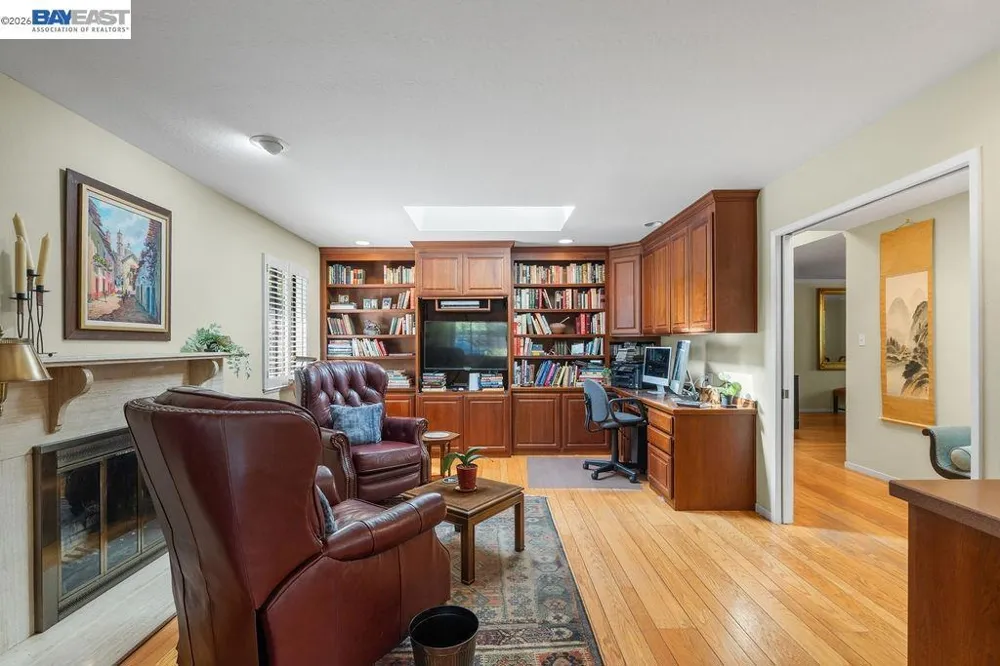 1112 San Antonio Ave Alameda, CA 94501