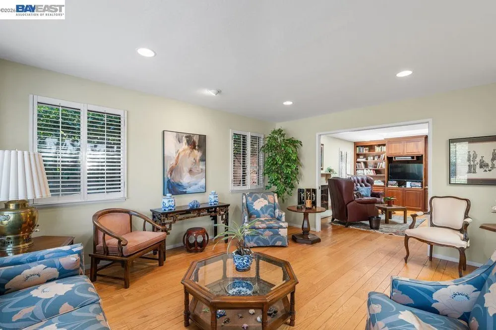 1112 San Antonio Ave Alameda, CA 94501