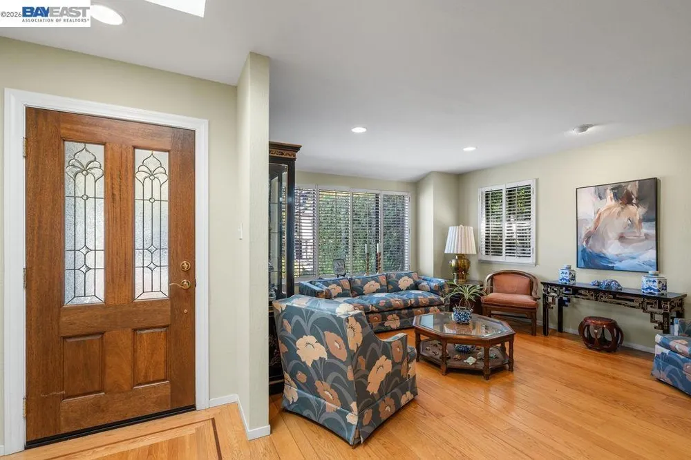 1112 San Antonio Ave Alameda, CA 94501