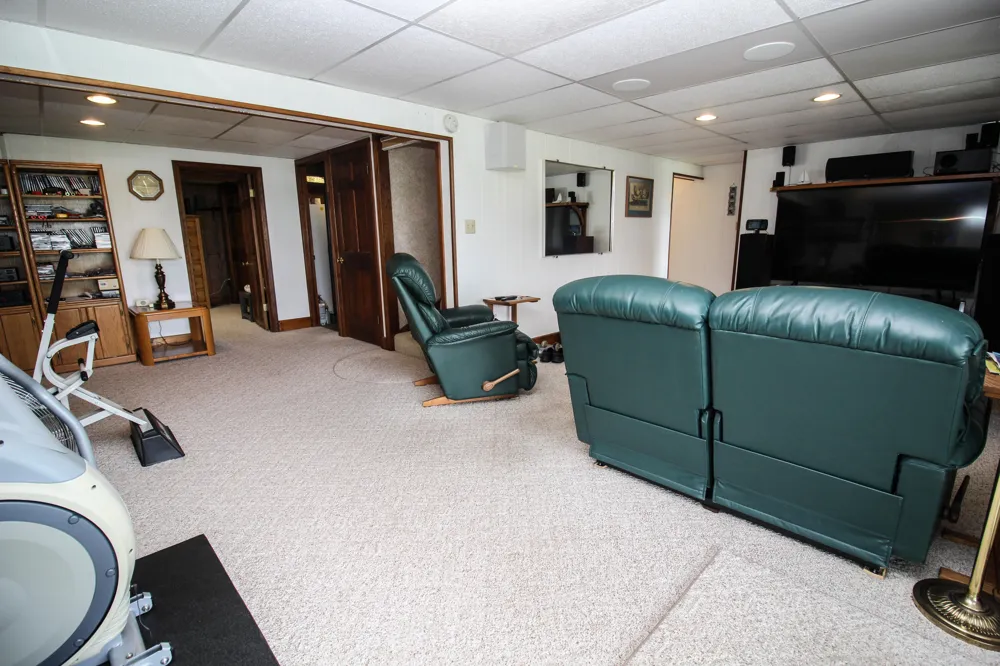 13408 Pleasant View Road Three Rivers, MI 49093
