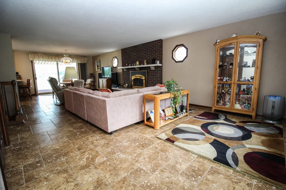 13408 Pleasant View Road Three Rivers, MI 49093