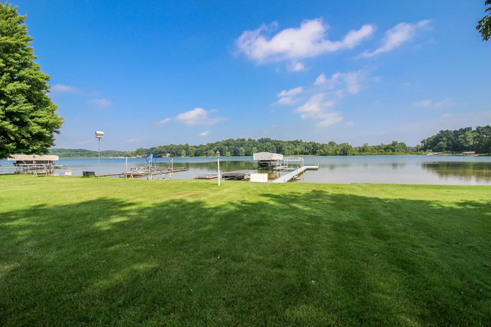 13408 Pleasant View Road Three Rivers, MI 49093
