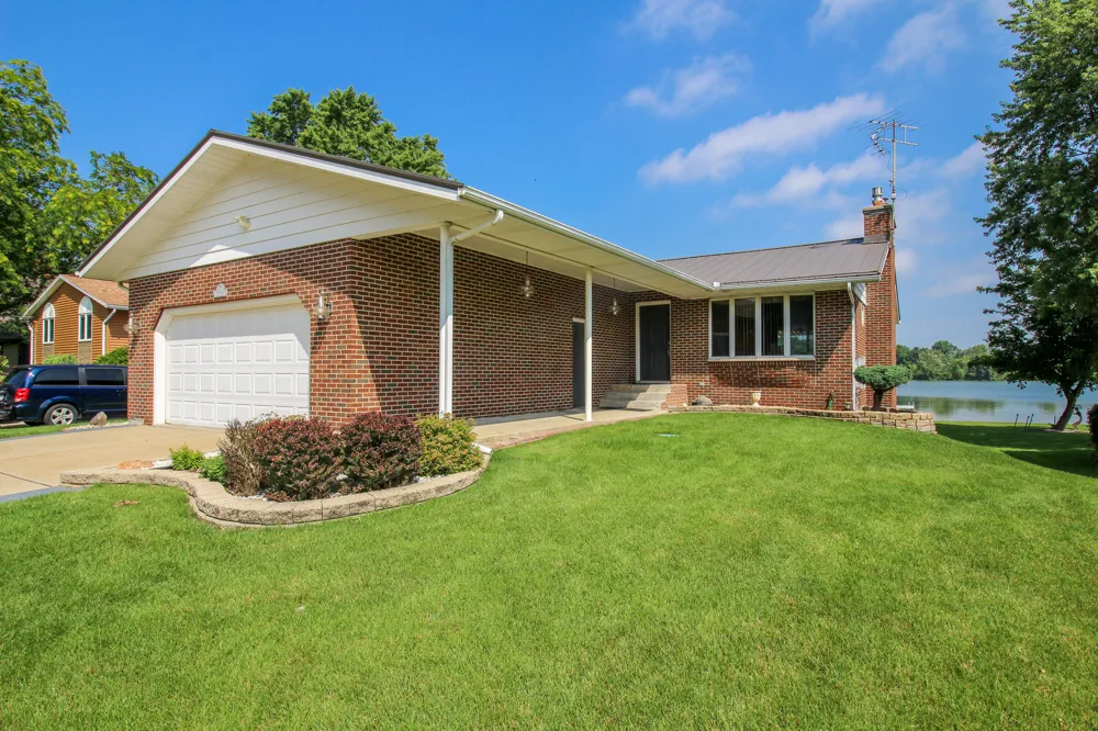 13408 Pleasant View Road Three Rivers, MI 49093