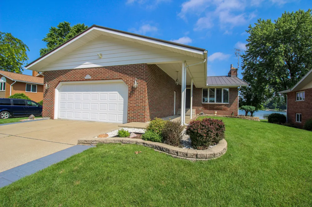 13408 Pleasant View Road Three Rivers, MI 49093
