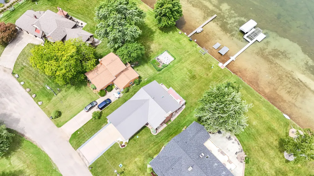 13408 Pleasant View Road Three Rivers, MI 49093