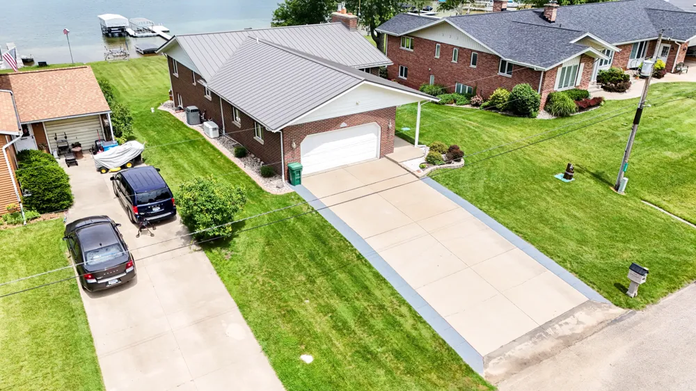 13408 Pleasant View Road Three Rivers, MI 49093