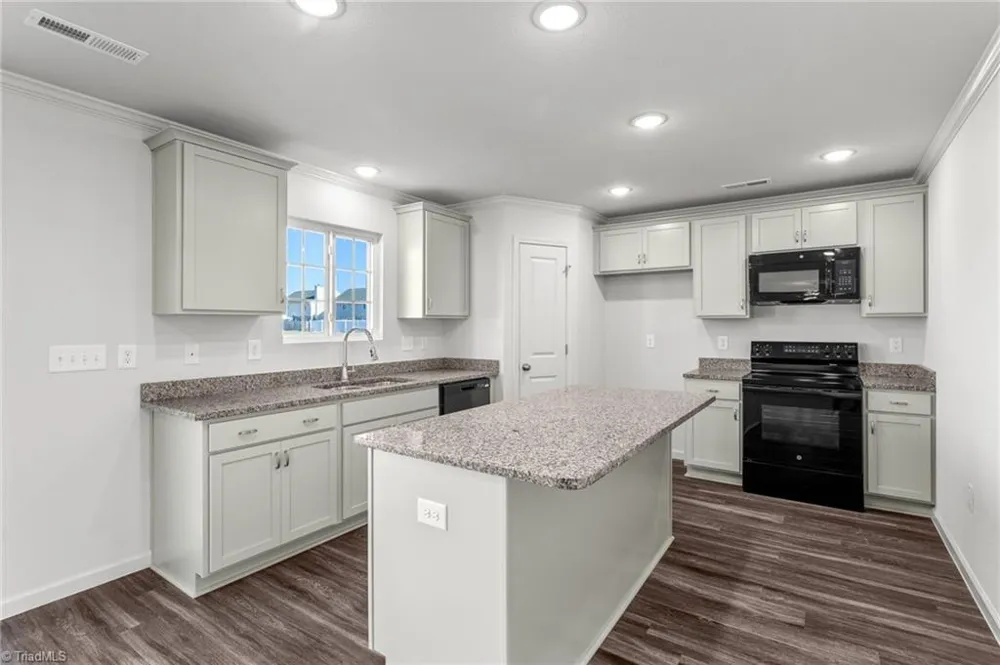 8 Torbay Court McLeansville, NC 27301