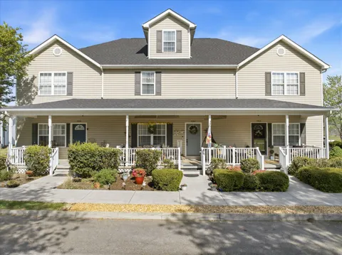 404 Ashbury Circle