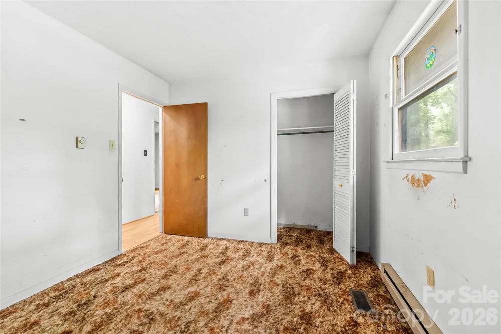 100 Stonewall Avenue Swannanoa, NC 28778