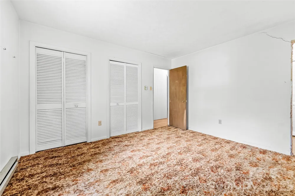 100 Stonewall Avenue Swannanoa, NC 28778