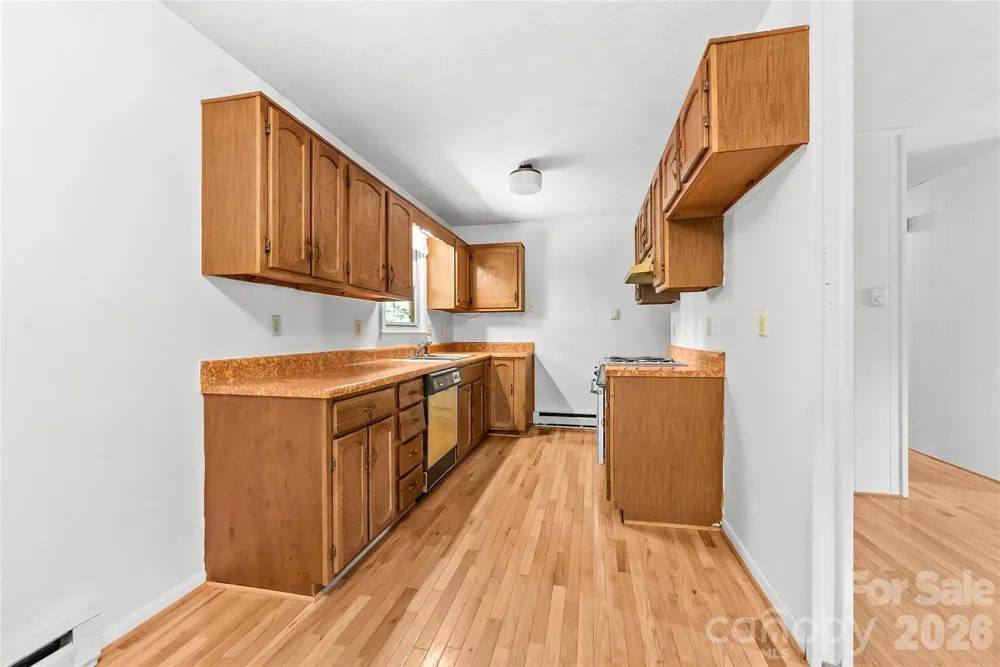 100 Stonewall Avenue Swannanoa, NC 28778