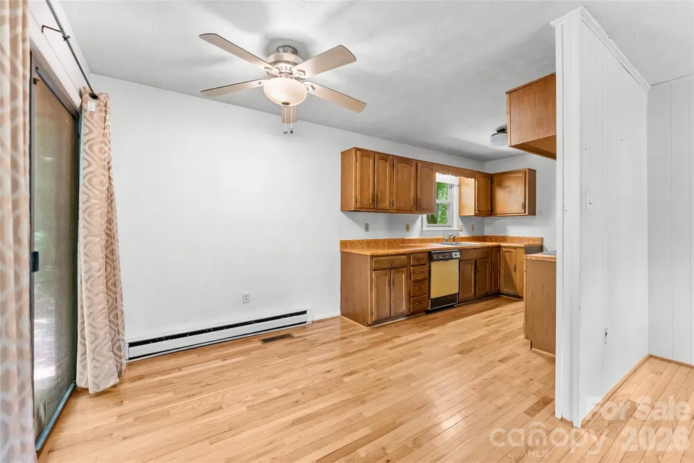 100 Stonewall Avenue Swannanoa, NC 28778