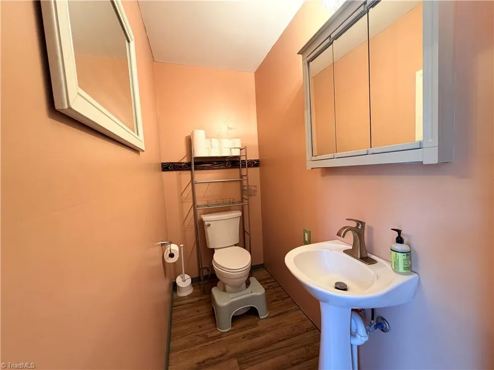 2668 Reedy Branch Road Purlear, NC 28665