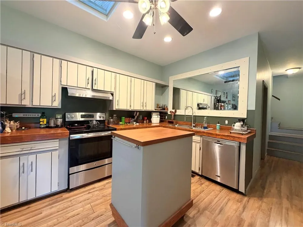 2668 Reedy Branch Road Purlear, NC 28665