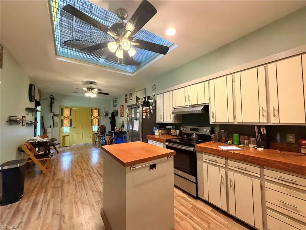 2668 Reedy Branch Road Purlear, NC 28665