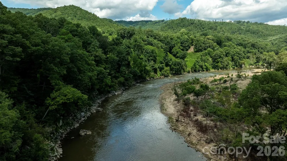 765 River Road Hot Springs, NC 28743