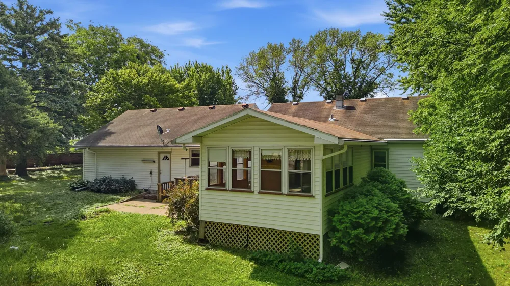 316 Silver Street W Mapleton, MN 56065