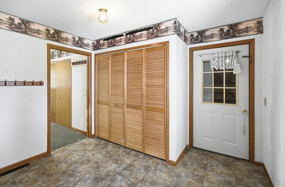 316 Silver Street W Mapleton, MN 56065