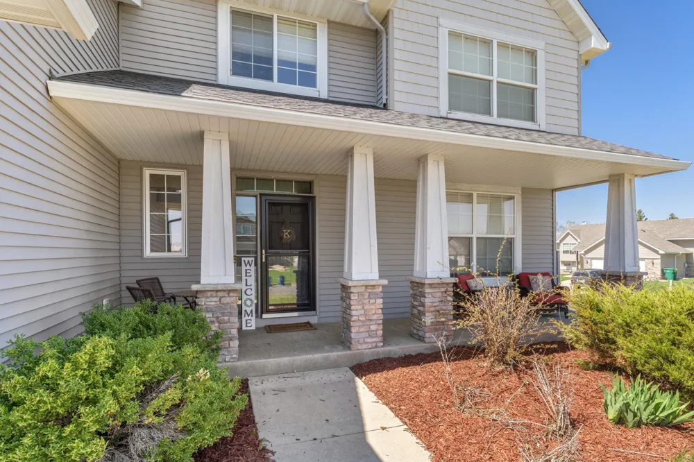 924 Ivy Hills Road Belle Plaine, MN 56011