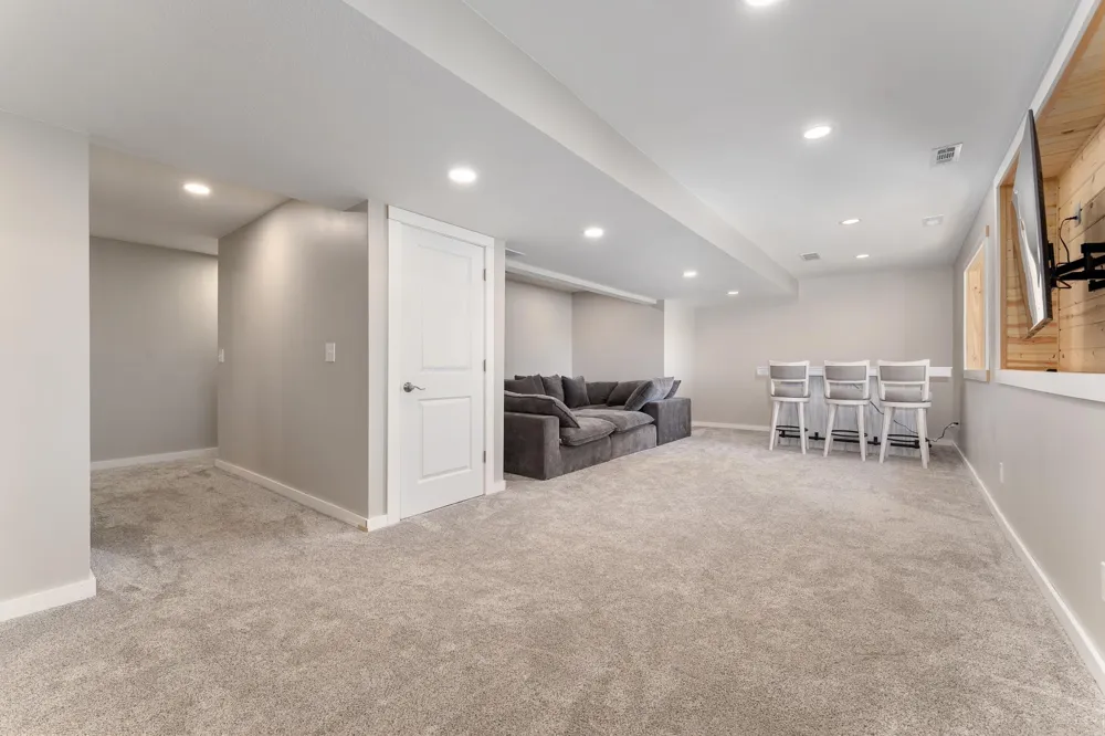 924 Ivy Hills Road Belle Plaine, MN 56011