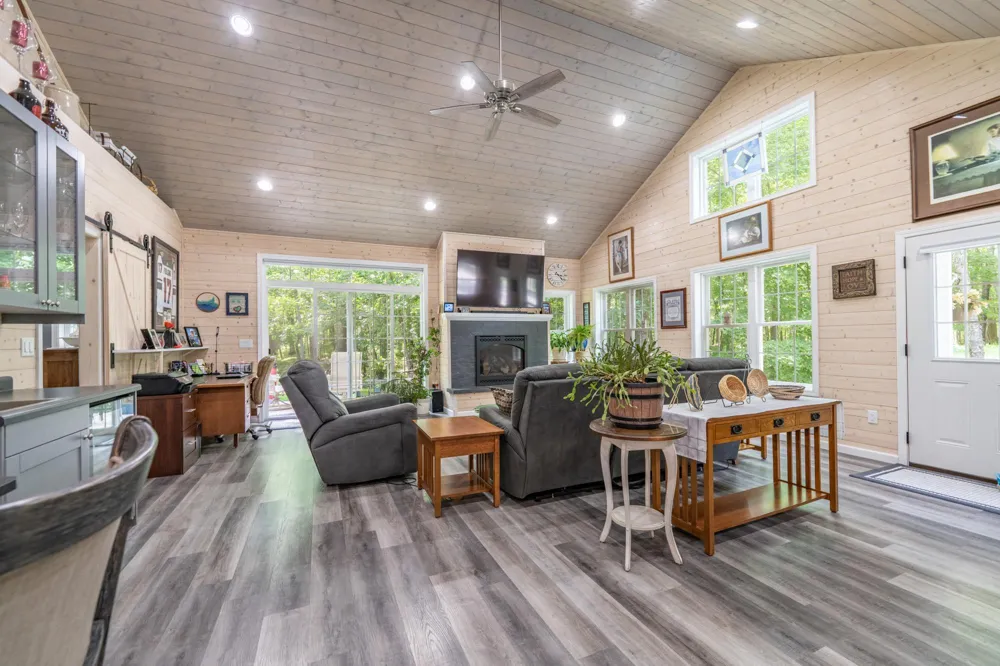 28669 County Road 4 Pequot Lakes, MN 56472