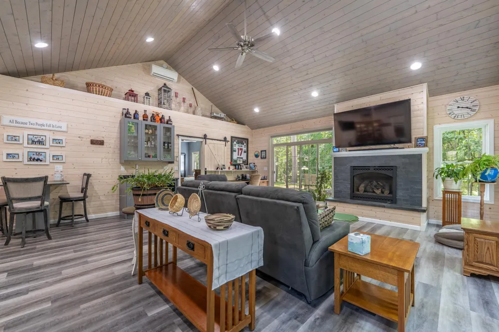 28669 County Road 4 Pequot Lakes, MN 56472