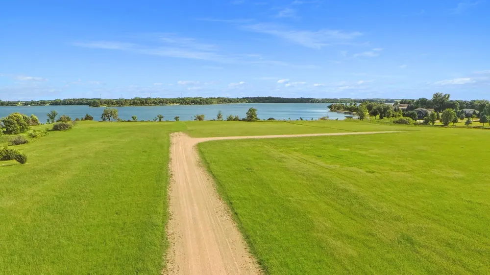 Lot 2 Lipinski Lane Hendricks, MN 56136