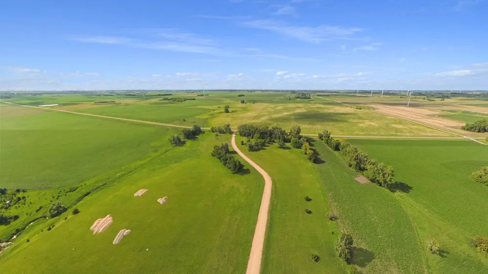 Lot 2 Lipinski Lane Hendricks, MN 56136