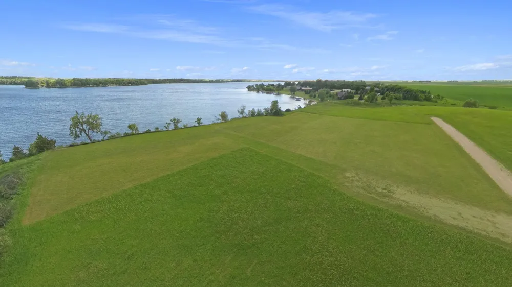 Lot 2 Lipinski Lane Hendricks, MN 56136