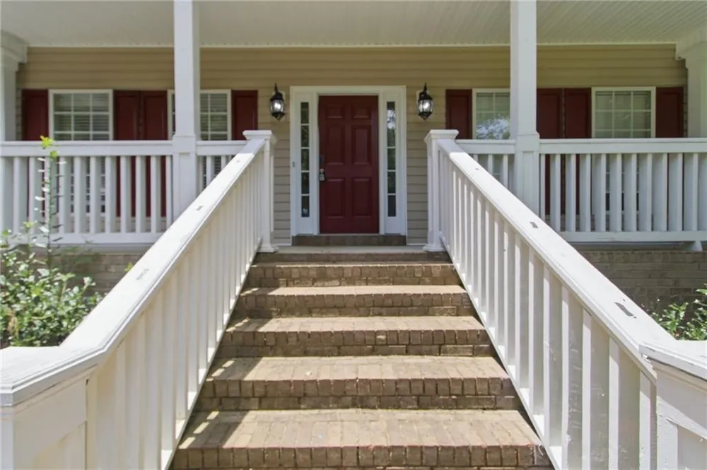 30 Rainey Ridge Oxford, GA 30054