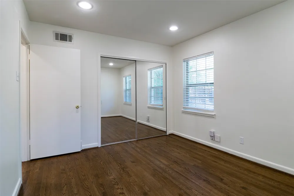 4023 Park Lane Dallas, TX 75220