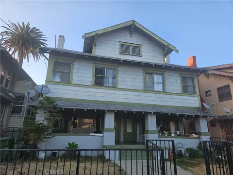 2201 Cambridge