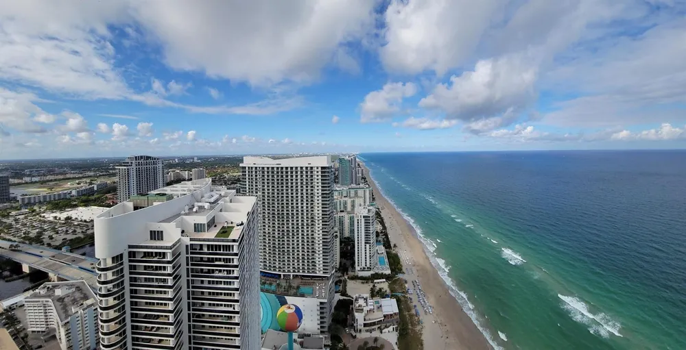 1830 S Ocean Drive ##PH5111 Hallandale Beach, FL 33009