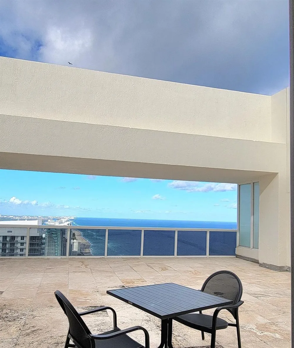 1830 S Ocean Drive ##PH5111 Hallandale Beach, FL 33009