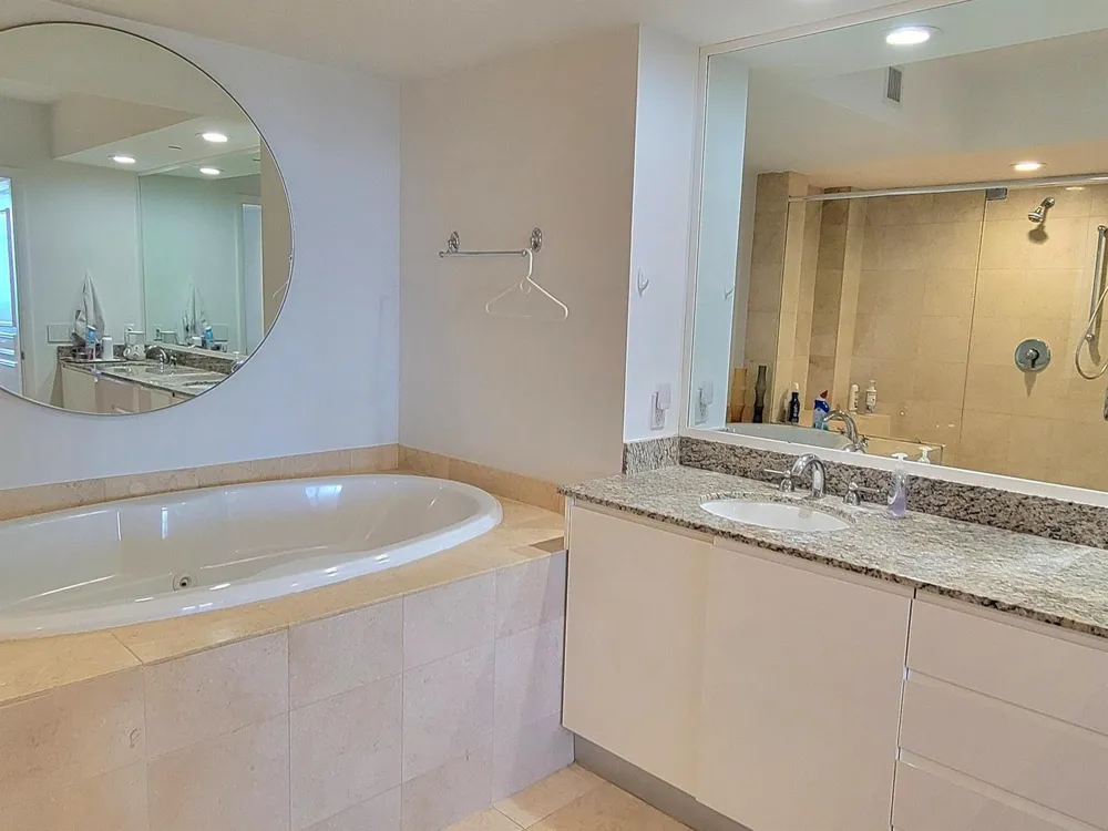 1830 S Ocean Drive ##PH5111 Hallandale Beach, FL 33009