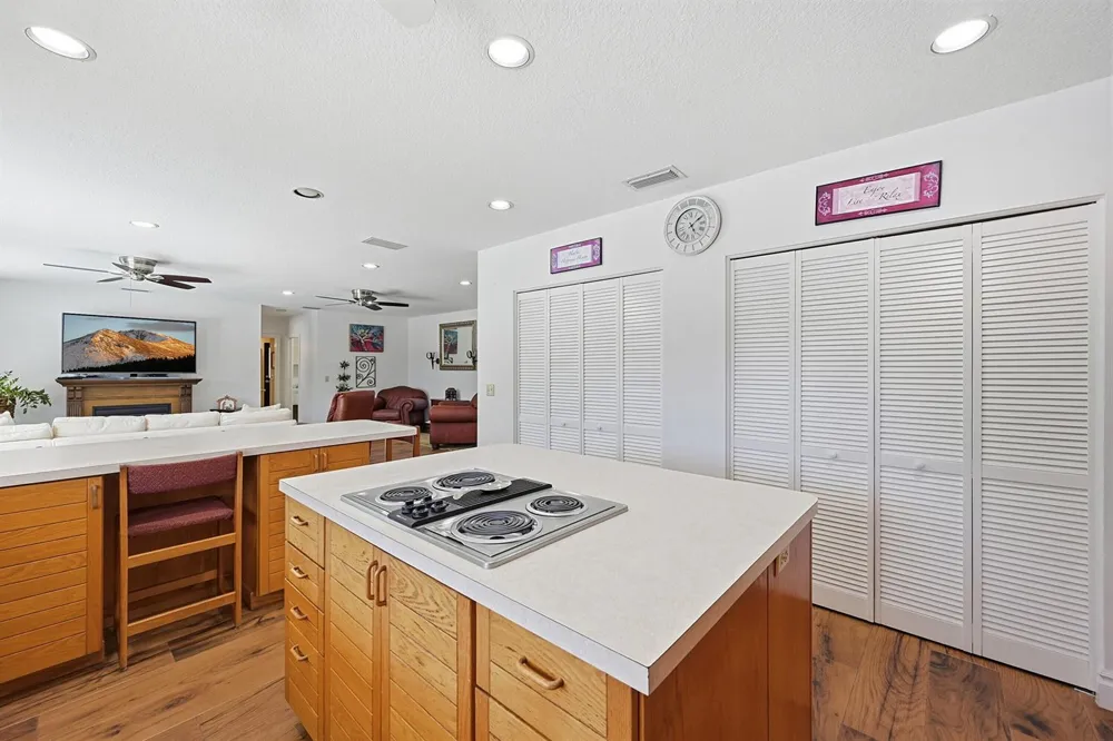 370 SE 13th Avenue Pompano Beach, FL 33060