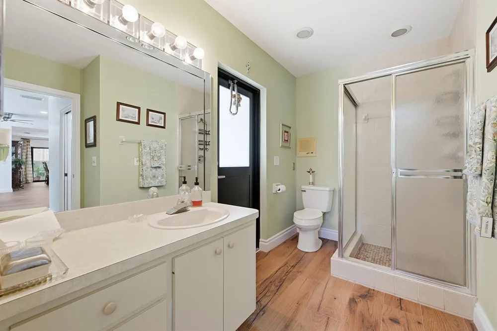 370 SE 13th Avenue Pompano Beach, FL 33060