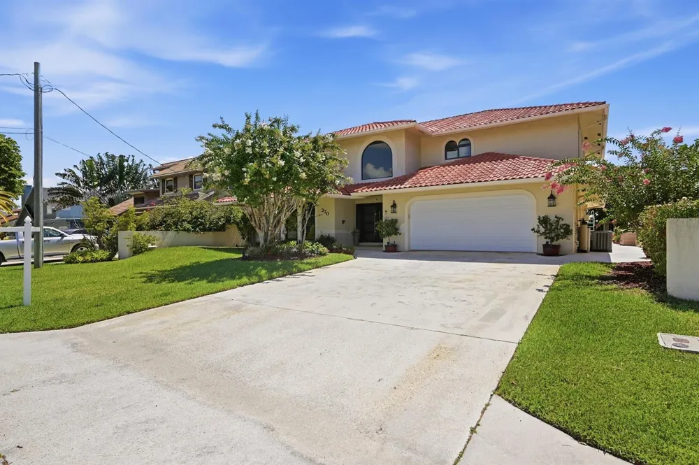 370 SE 13th Avenue Pompano Beach, FL 33060