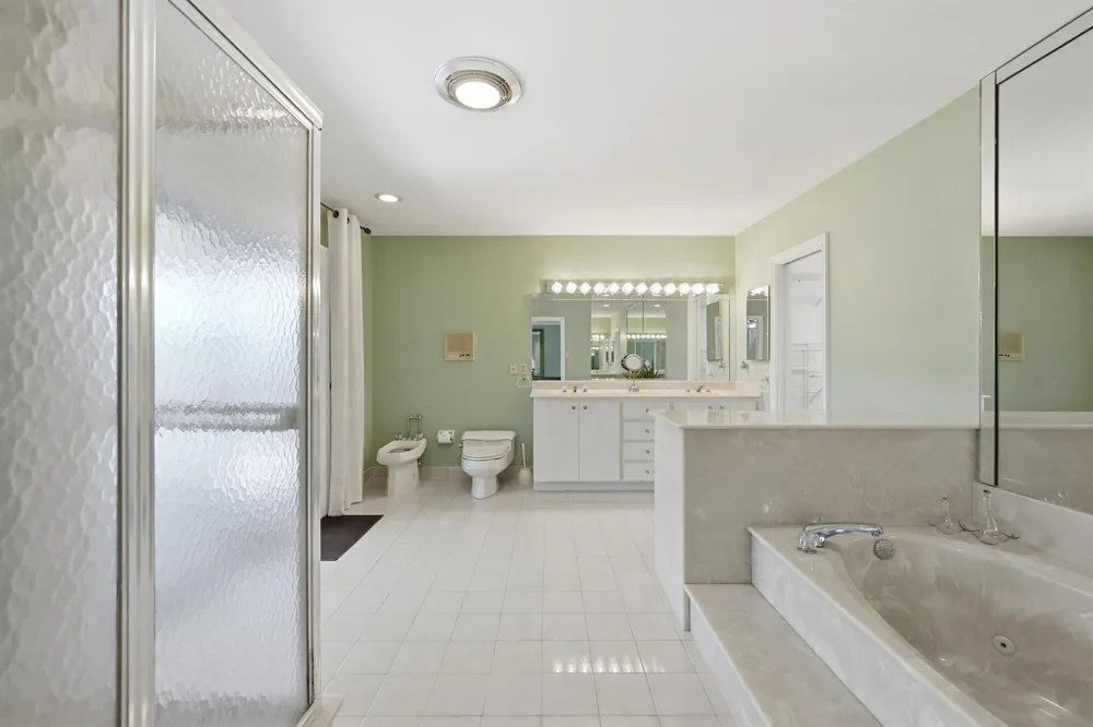 370 SE 13th Avenue Pompano Beach, FL 33060
