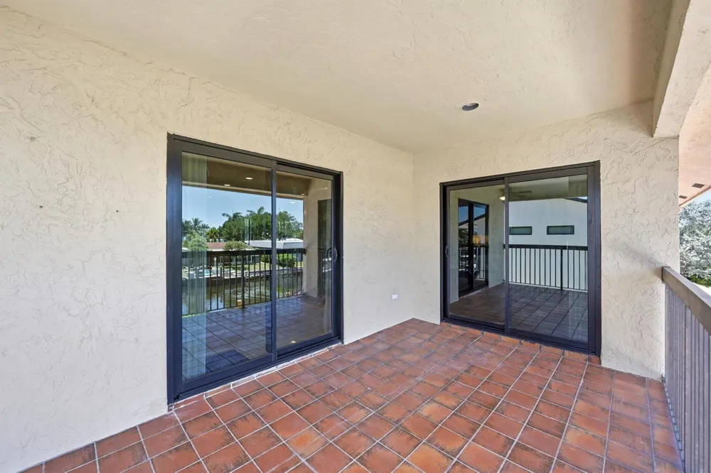 370 SE 13th Avenue Pompano Beach, FL 33060