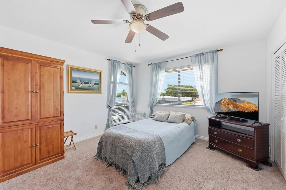 370 SE 13th Avenue Pompano Beach, FL 33060