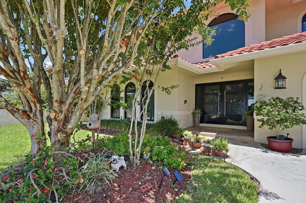 370 SE 13th Avenue Pompano Beach, FL 33060