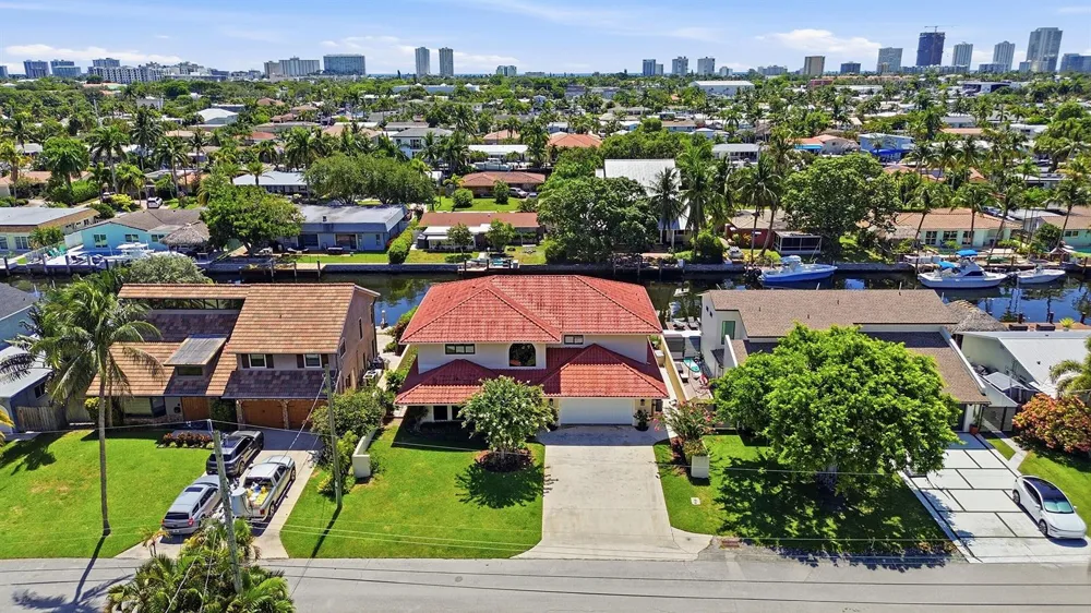 370 SE 13th Avenue Pompano Beach, FL 33060