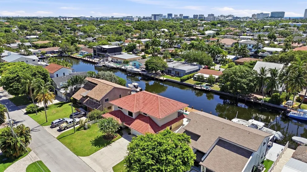 370 SE 13th Avenue Pompano Beach, FL 33060